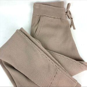 EXPRESS  Ribbed Cable Knit High Waisted Jogger Pant with Pockets